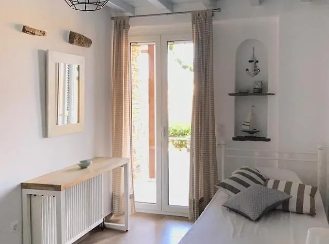 Сasa de vacaciones Oikia Petra Agios Ioannis (Tinos)