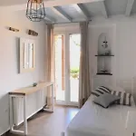 בית נופש Oikia Petra אגיוס יואניס
